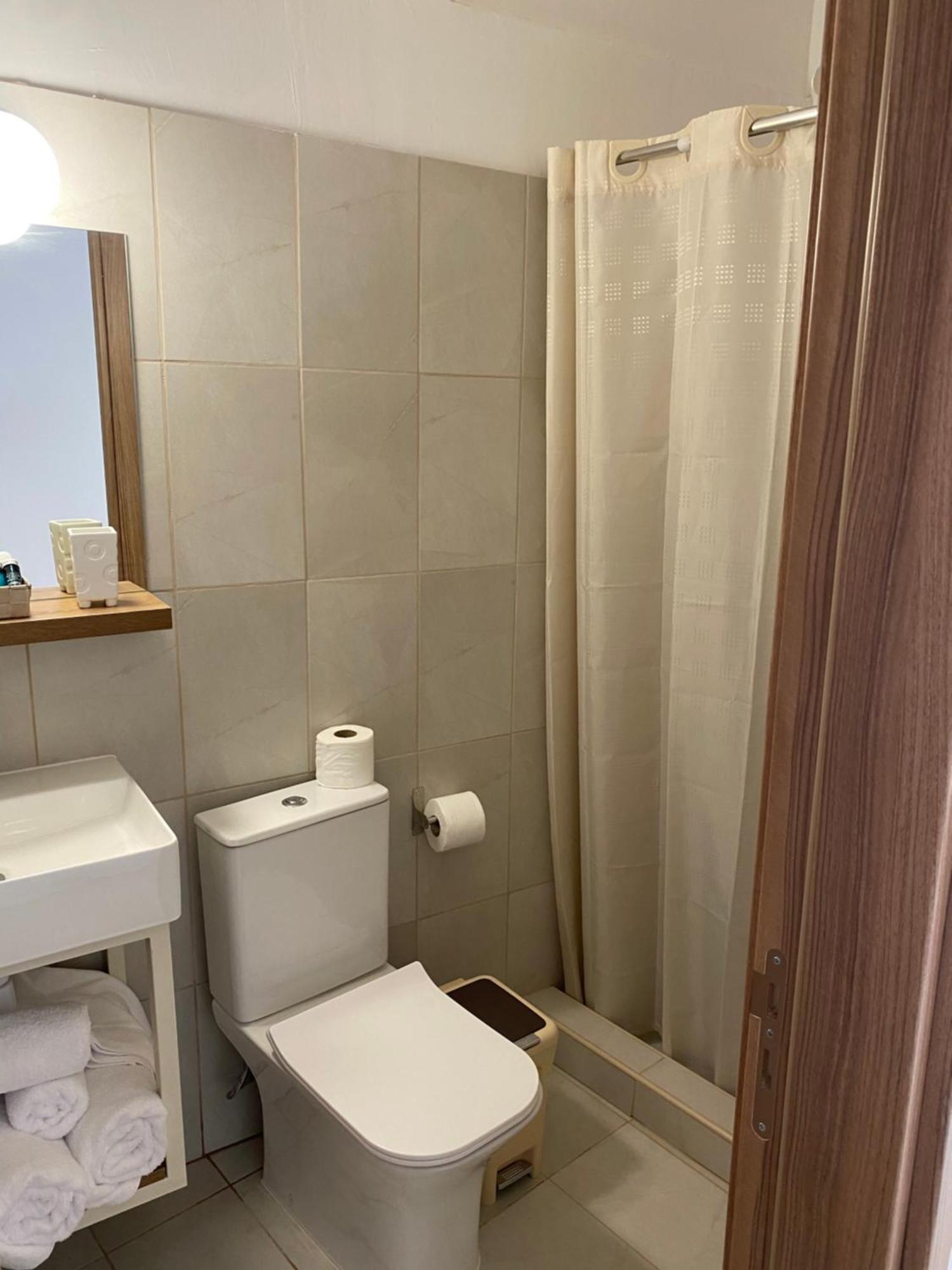 Larnaca Bay Suites Exterior photo